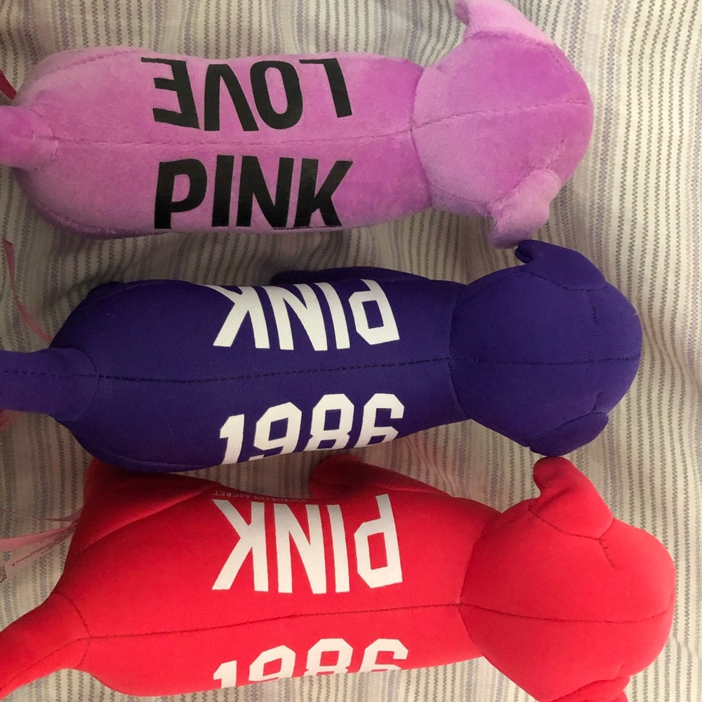 Stuffed dogs